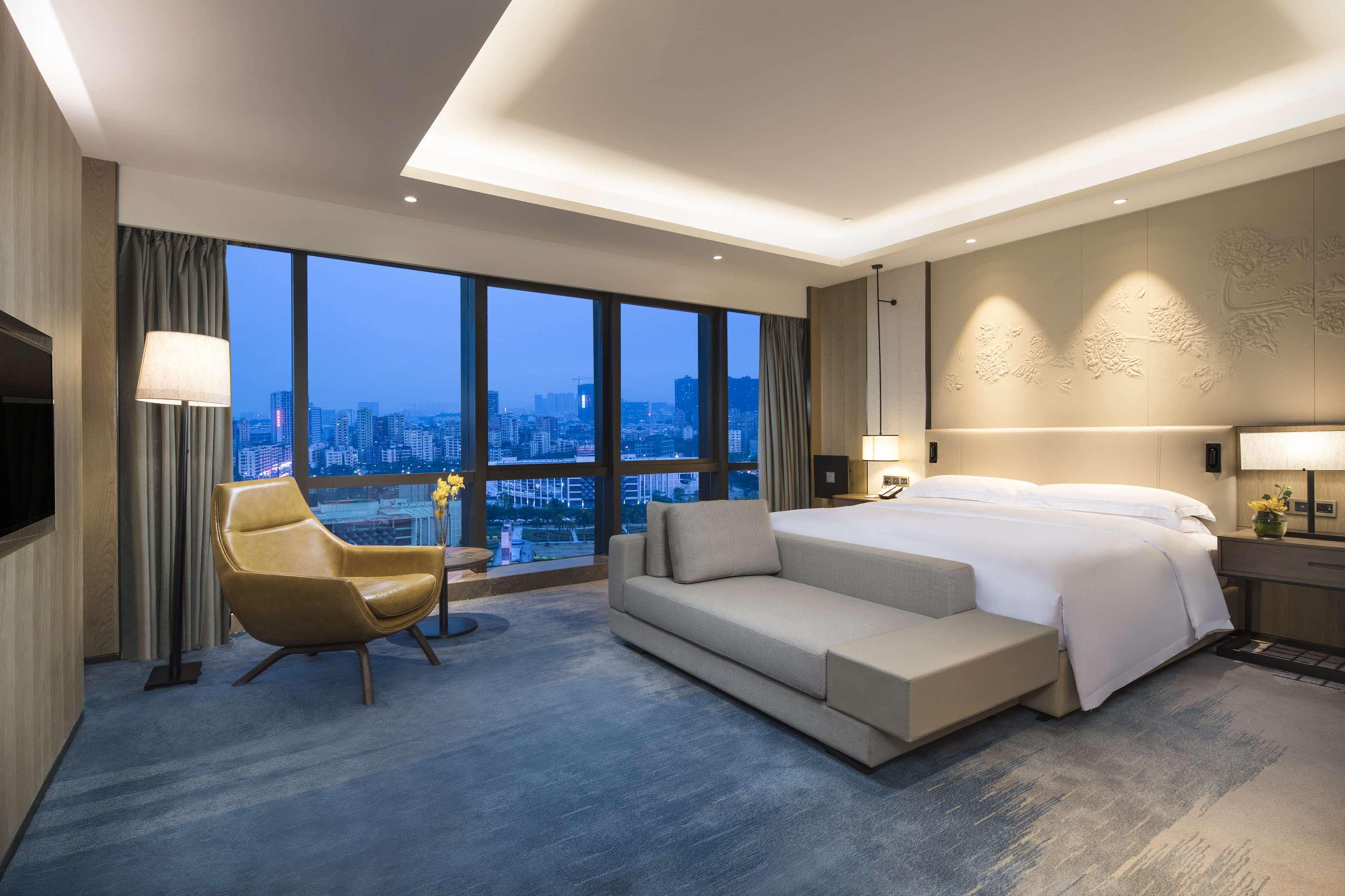 Doubletree By Hilton Hotel Shenzhen Longhua, Near Huawei, Foxcnn, Shenzhen North Railway, Uniwalk & Uniworld Shopping Mall, Sam'S Club Eksteriør billede