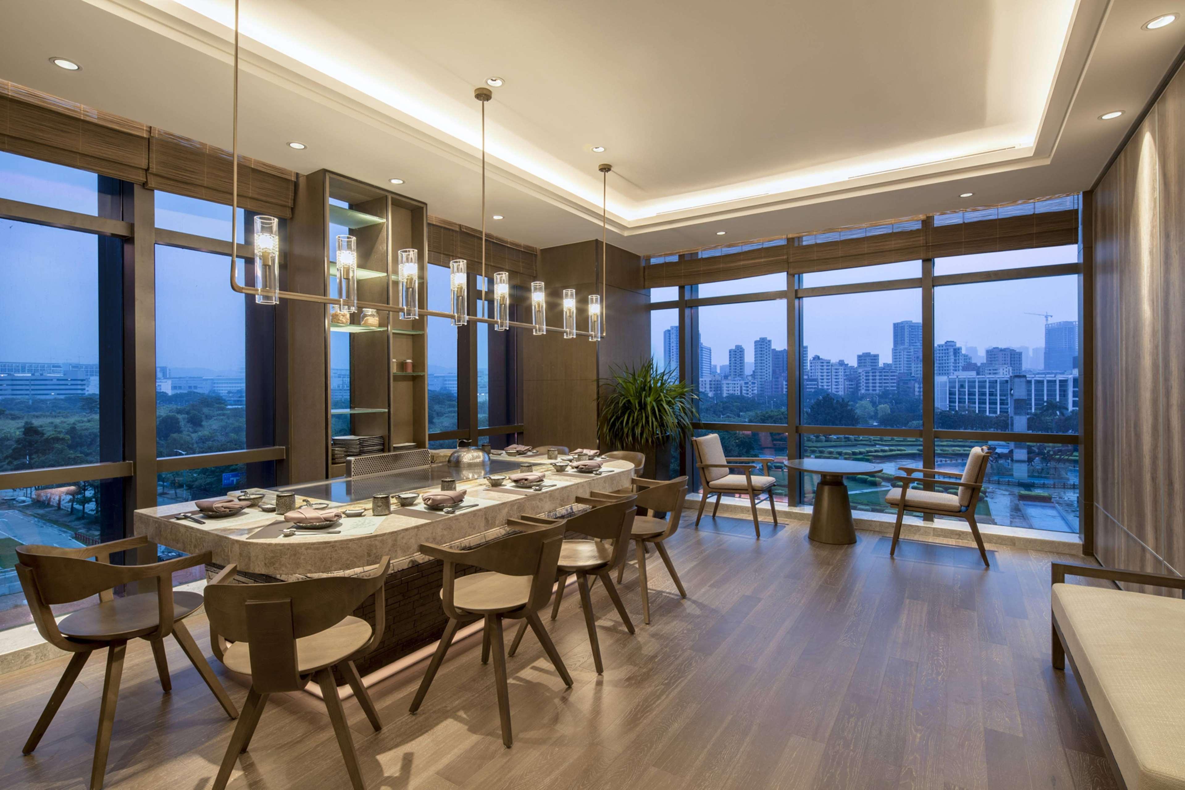 Doubletree By Hilton Hotel Shenzhen Longhua, Near Huawei, Foxcnn, Shenzhen North Railway, Uniwalk & Uniworld Shopping Mall, Sam'S Club Eksteriør billede