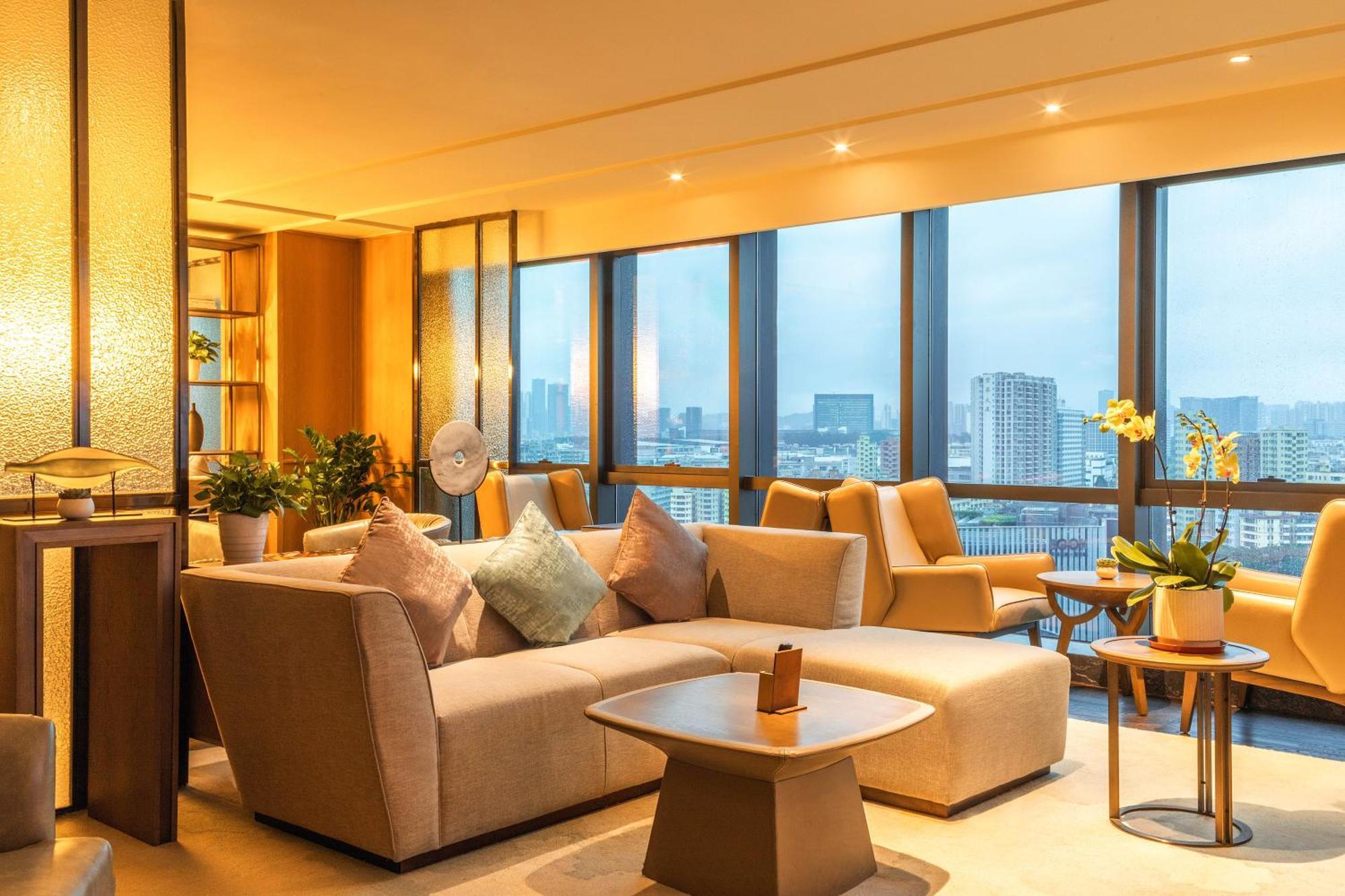 Doubletree By Hilton Hotel Shenzhen Longhua, Near Huawei, Foxcnn, Shenzhen North Railway, Uniwalk & Uniworld Shopping Mall, Sam'S Club Eksteriør billede