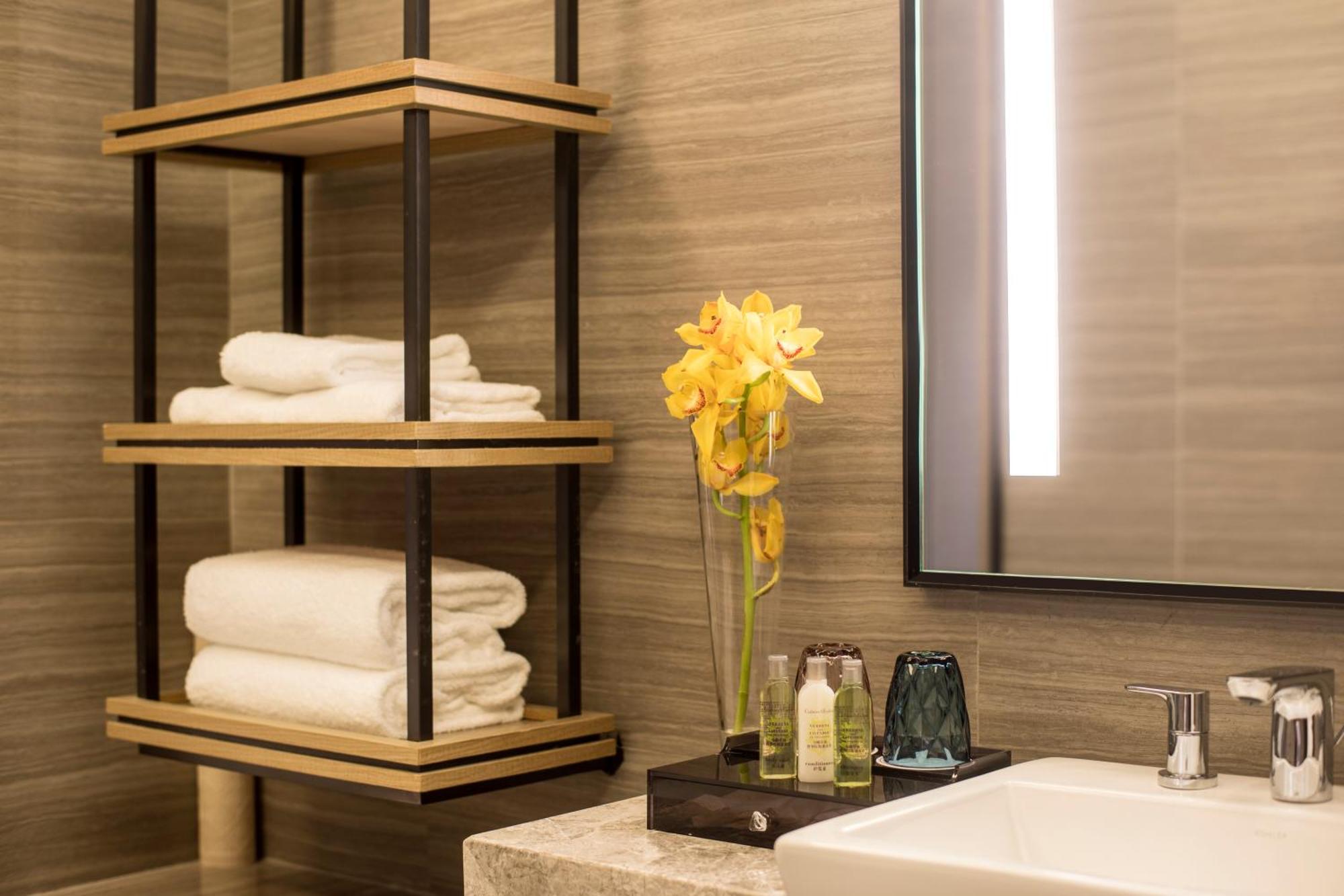 Doubletree By Hilton Hotel Shenzhen Longhua, Near Huawei, Foxcnn, Shenzhen North Railway, Uniwalk & Uniworld Shopping Mall, Sam'S Club Eksteriør billede